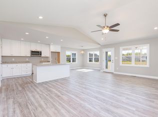 221 Spring Run Ln, Waynesboro, VA 22980