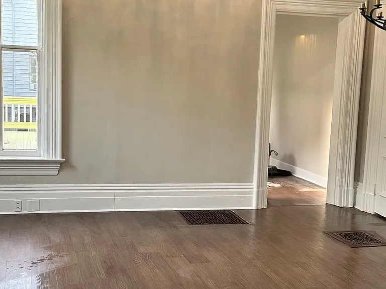 413 E Illinois Ave — Photo 16