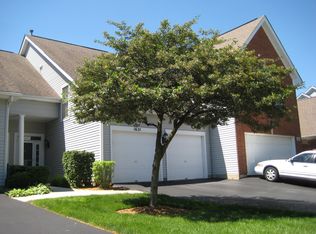 1621 W Ethans Glen Dr, Palatine, IL