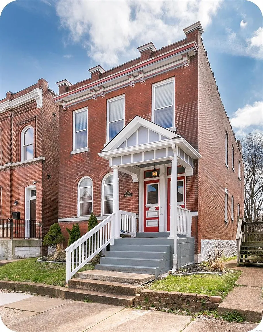 2110 Withnell Ave photo 1