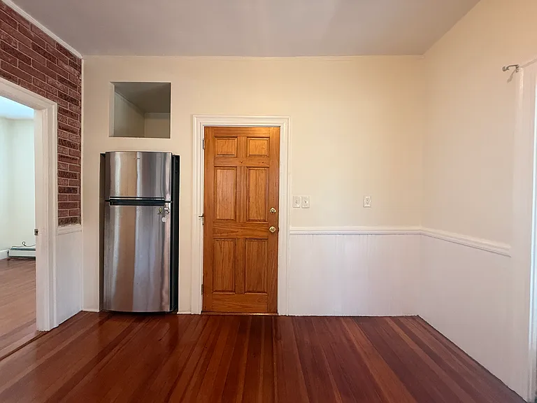 17 Evergreen St #3 — Photo 5