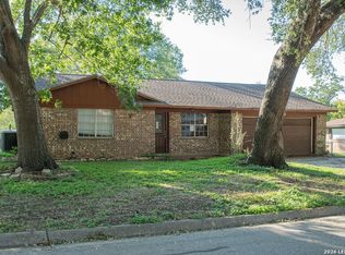 203 N DRUMM ST, Brenham, TX 77833