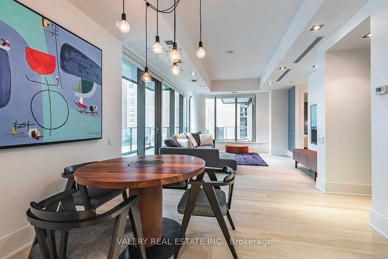 2 bed, $6,500 — Photo 1