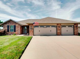 2146 E Mary Beth St, Republic, MO 65738