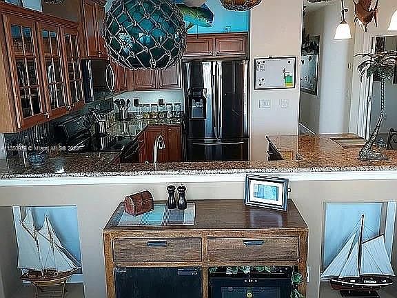 4th image of 10701-902 S Ocean Dr