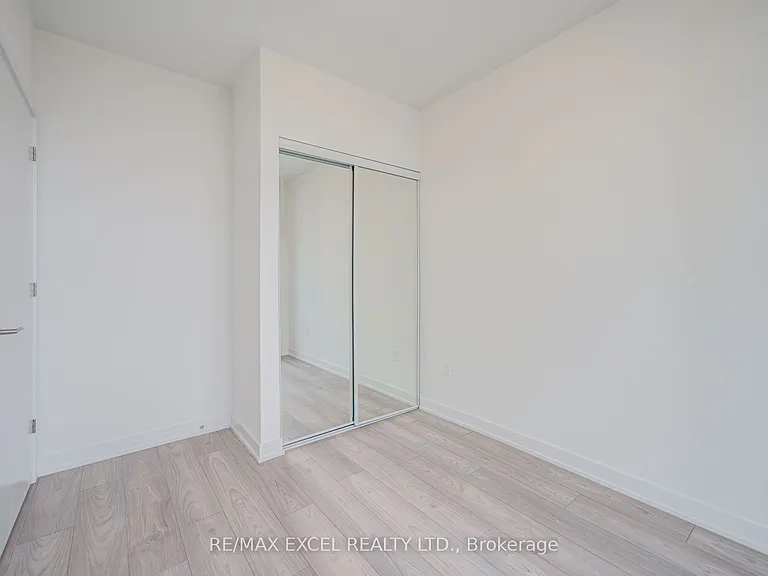 5858 Yonge St #1011 — Photo 38