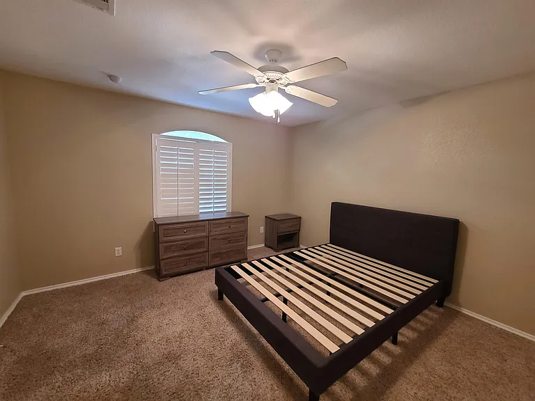 4631 Bowie Dr — Photo 8