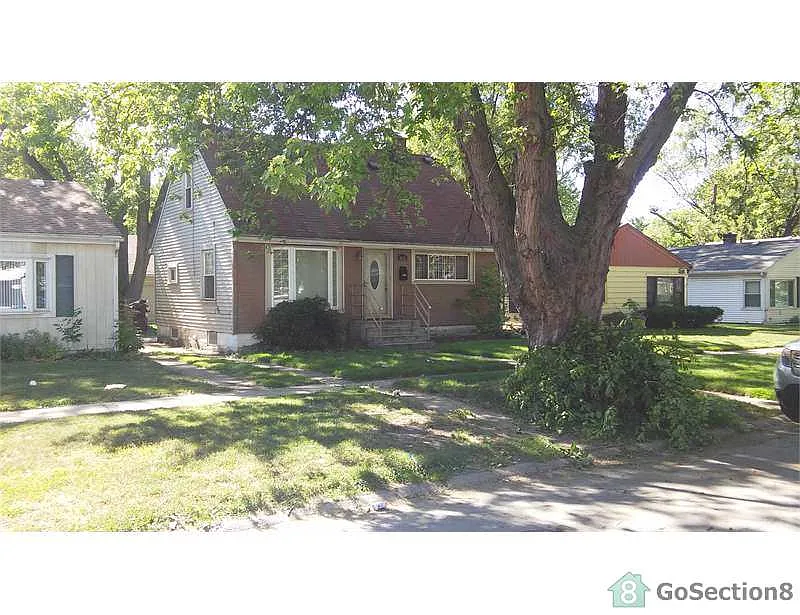 16842 Anthony Ave photo 1