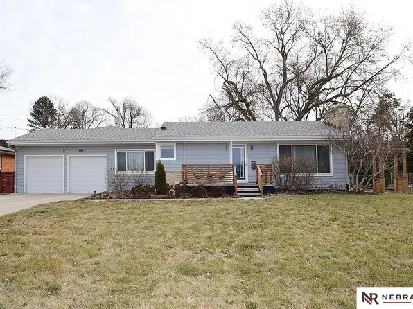 1013 N 67th Ave, Omaha, NE 68132