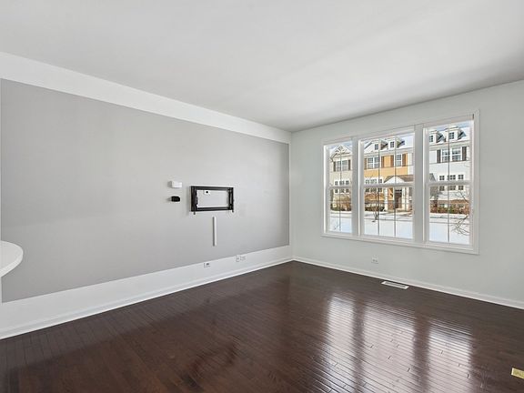 3rd image of 3103 Coral Ln