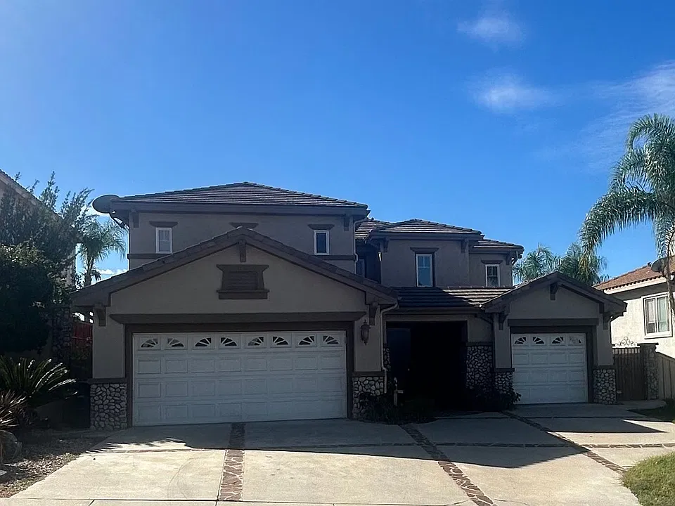 32977 Anasazi Dr