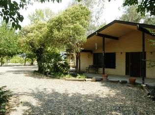 8867 W Mount Whitney Ave, Riverdale, CA 93656