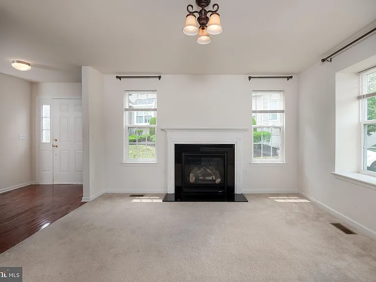 4165 Bunker Hill Dr N #N — Photo 7