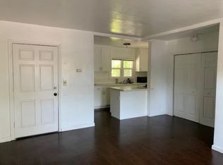 2411 26th St APT 5, Sacramento, CA 95818