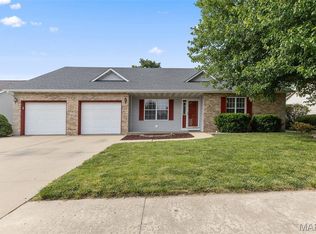 3779 Michael John Dr, Swansea, IL