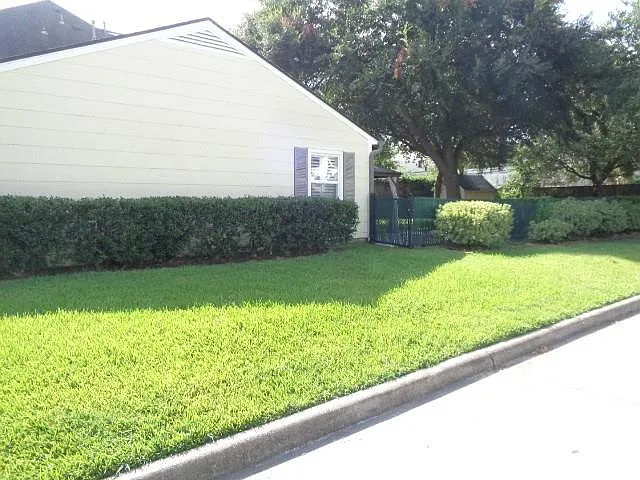 5125 Locust St — Photo 3