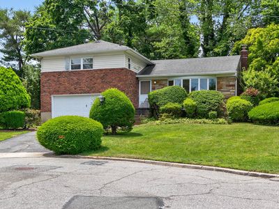 3 Woodale Court, Glen Cove, NY, 11542
