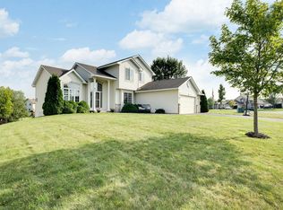 851 Kayla Ln, Hanover, MN 55341