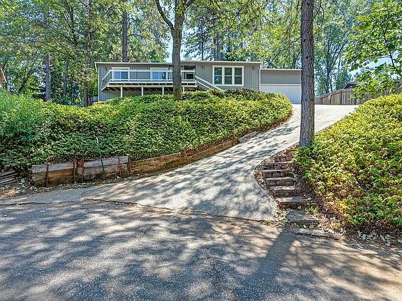 5th image of 11575 Marilyn Ct