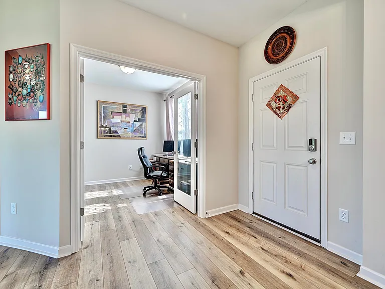 1st Floor Office