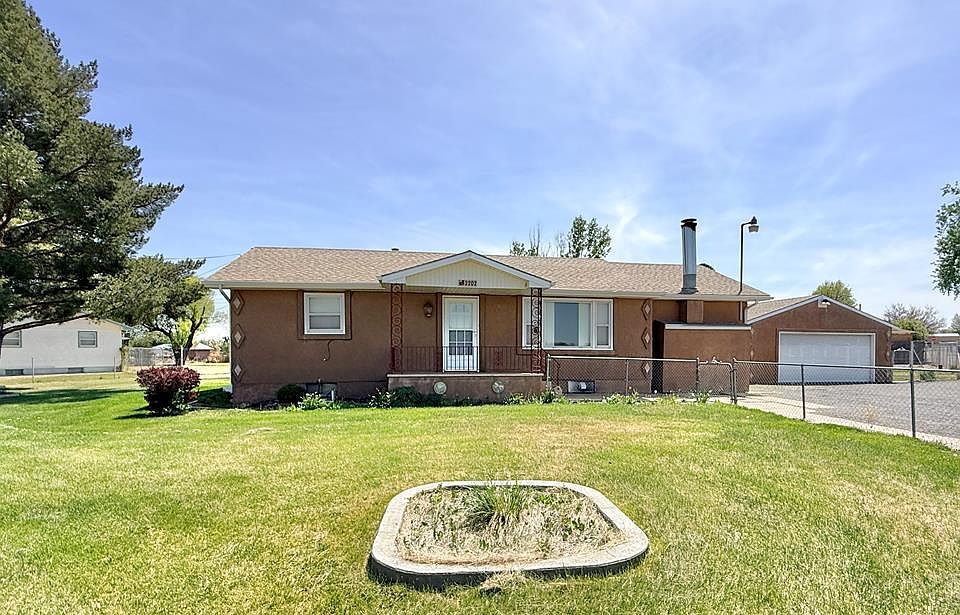 1st image of 2202 Harvey Pl