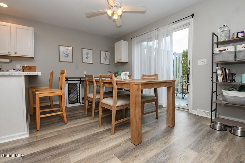 4th image of 15 Erie Court