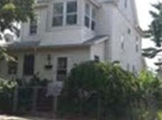 64 Beaumont St, Springfield, MA 01108