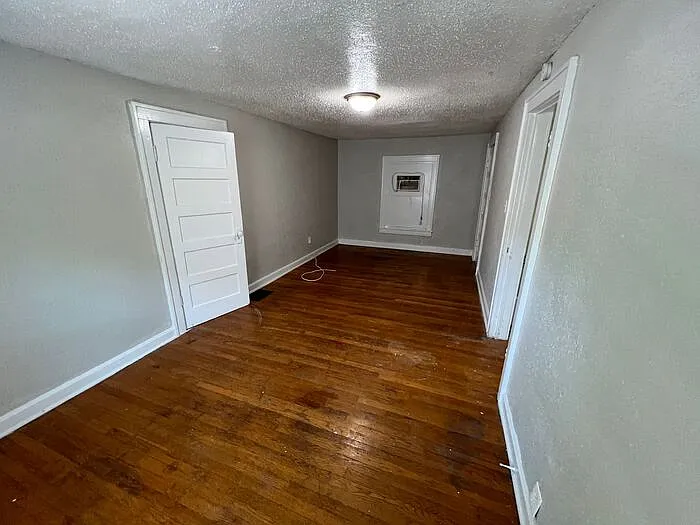 6019 Park Ave — Photo 16