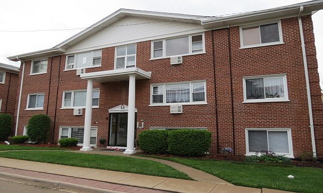 1st image of 10137 W Hartford Ct #3A
