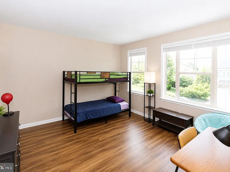 9203 Rice Ave — Photo 38