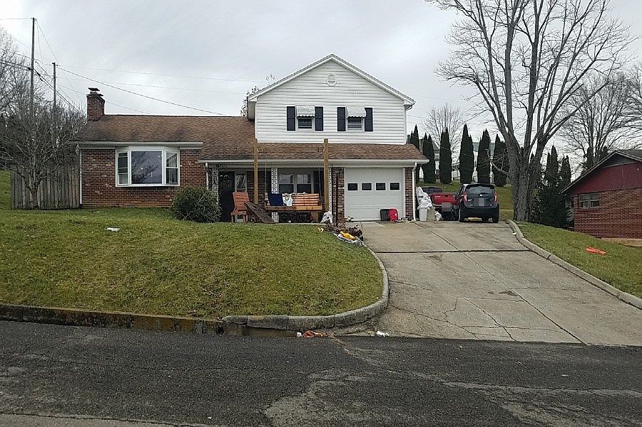 1st image of 108 Oaklawn Ave