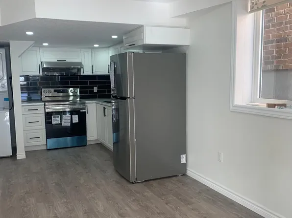 142 Rivertrail Ave, Kitchener, ON N2A 0J7