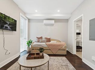 2010 Walnut St #602, Philadelphia, PA 19103