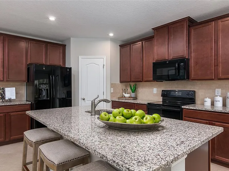 11234 High Noon Trl — Photo 38