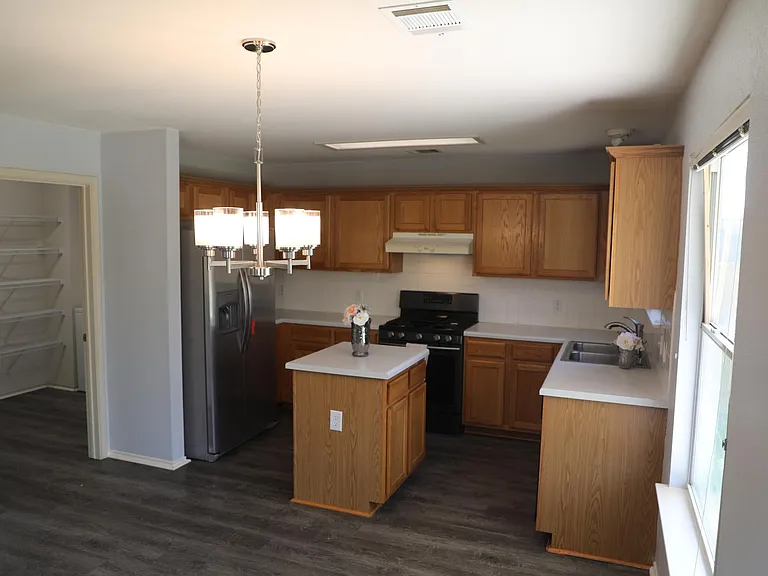 612 Reggie Jackson Trl — Photo 2