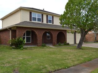 2424 Regency Pl, Gretna, LA 70056