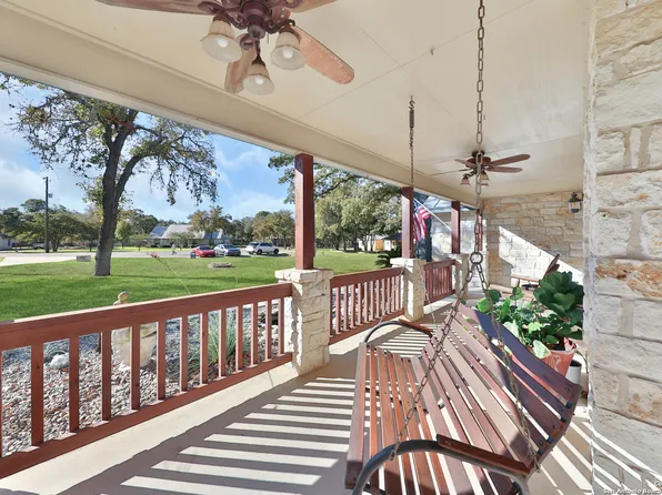 168 LEGACY RANCH DR, La Vernia, TX 78121
