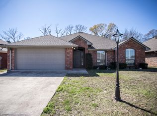 321 Maggie Cir, Flint, TX 75762