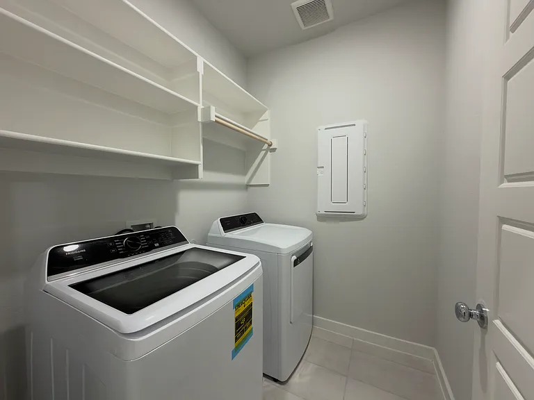120 Millwood Rd — Photo 30