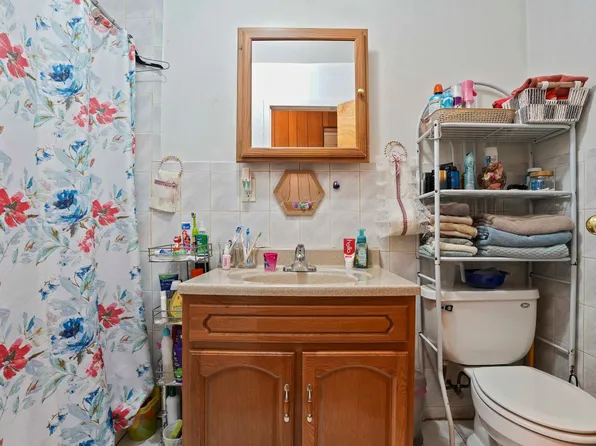 67-03 Myrtle Avenue image 26 of 36