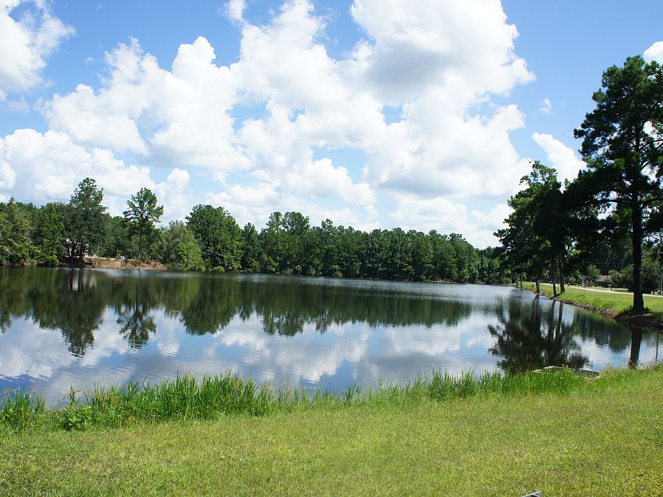 Look right and see a lake!