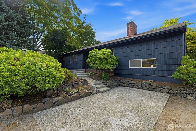 2nd image of 5710 N 43rd Street