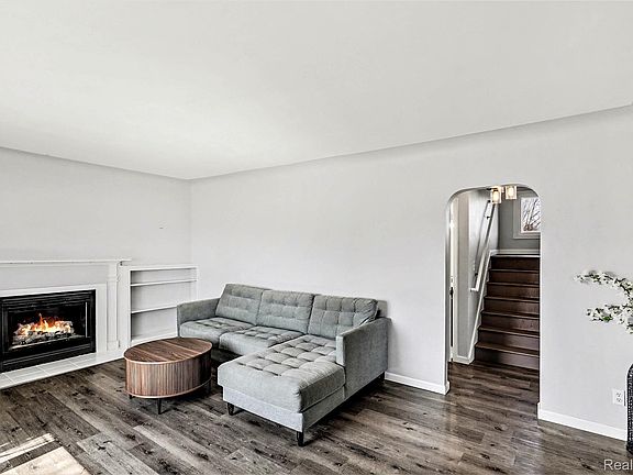 3rd image of 4382 Lahring Rd