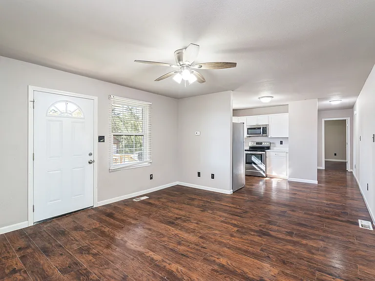 110 Humphrey Way — Photo 1