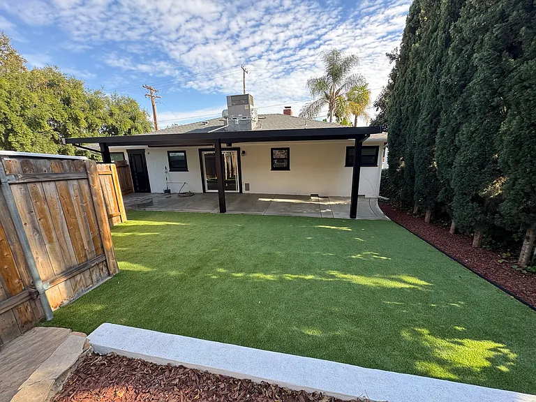 4776 Garfield St — Photo 3