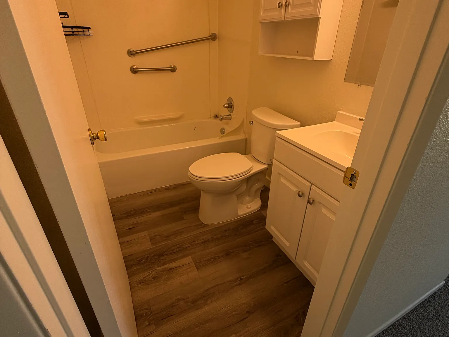 2 bed, 777 sqft, $1,400 — Photo 4