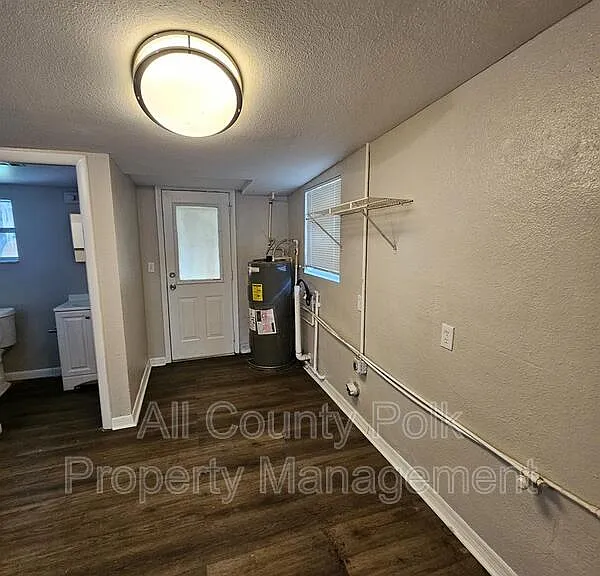 2619 Crutchfield Rd — Photo 4