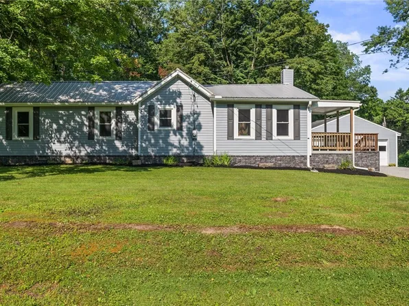 25 Argus St, Greenville, PA 16125