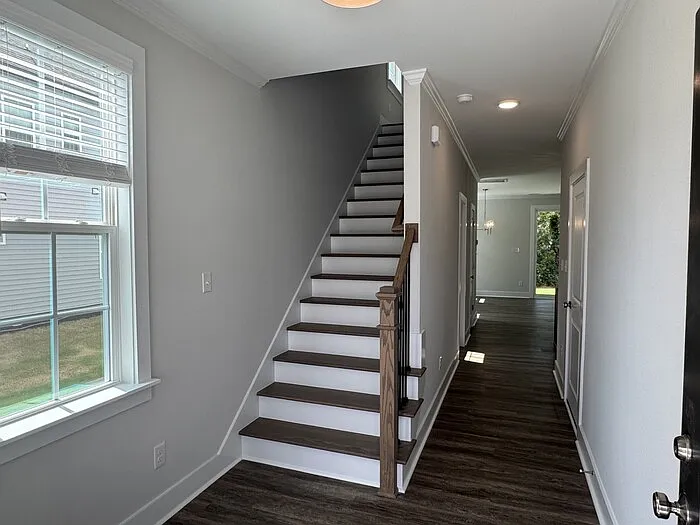 3 bed, 2.5 bath, 1827 sqft, $2,150 — Photo 3