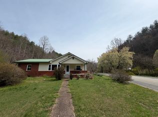 155 Vengeance Creek Rd, Marble, NC 28905